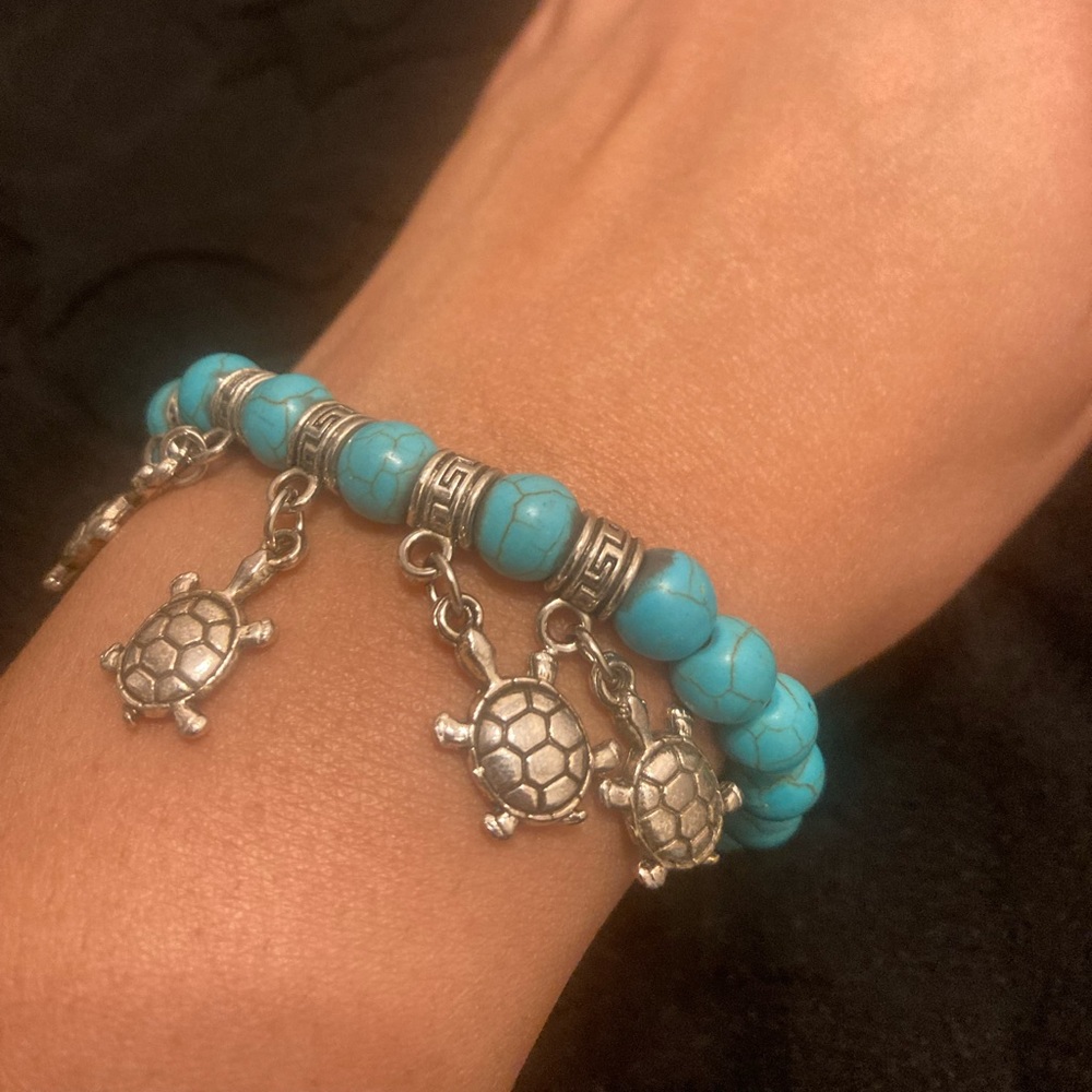 Turquoise turtle bracelet